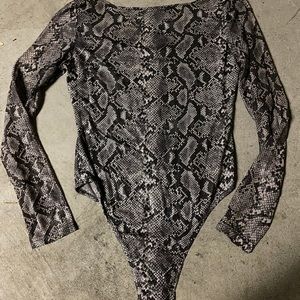 Snakeskin grey long sleeve bodysuit